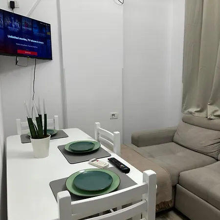 Sister's * 地拉那